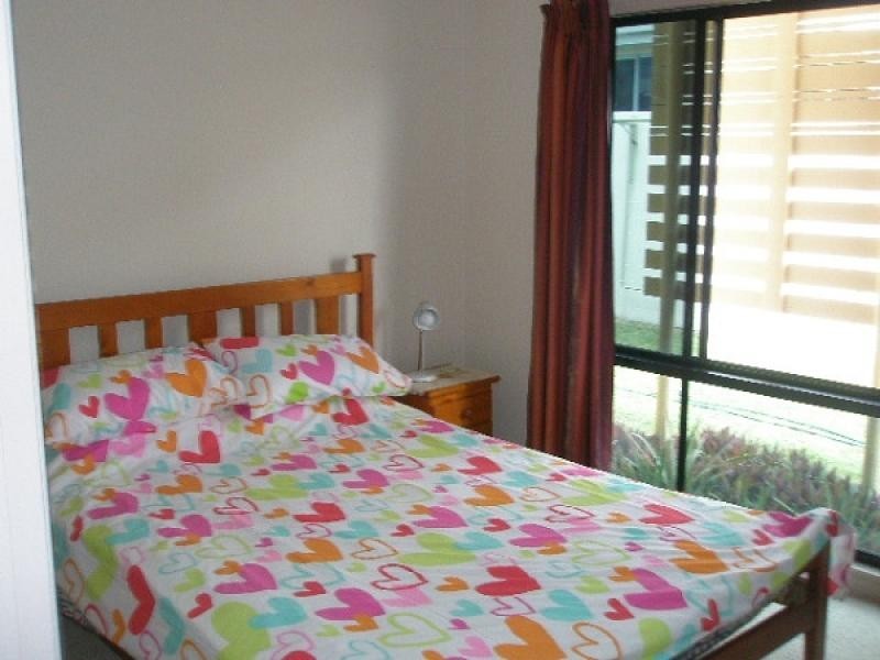 33 Traviston Way, Burrum Heads QLD 4659