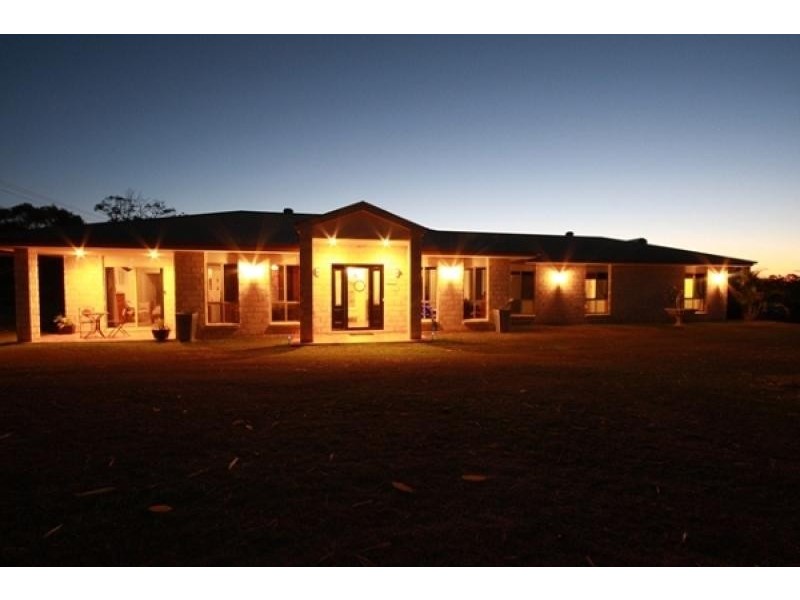2 Oakes Drive, Burrum Heads QLD 4659