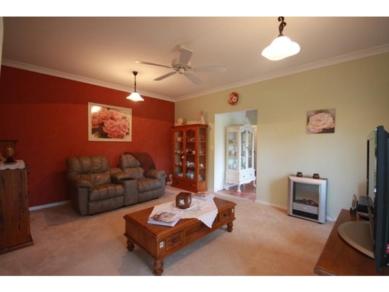 2 Oakes Drive, Burrum Heads QLD 4659