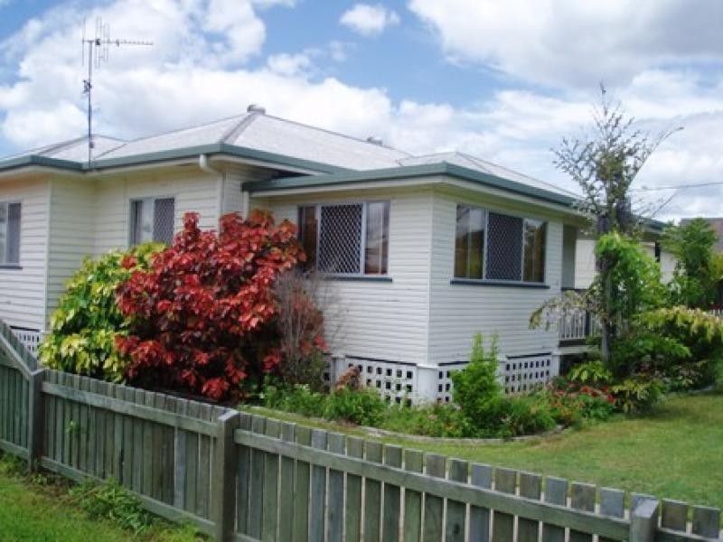 6 Crawford Street, Torbanlea QLD 4662