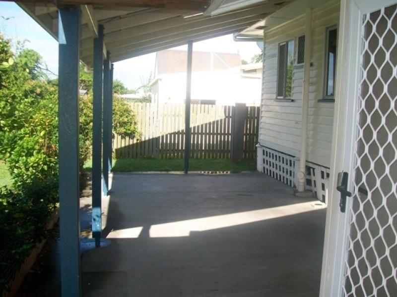 6 Crawford Street, Torbanlea QLD 4662
