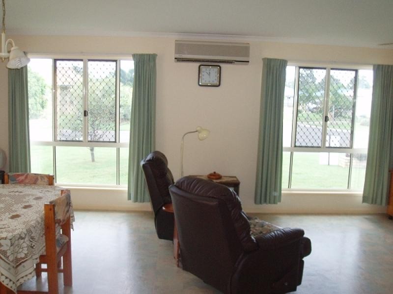 12 Sunrise Crescent, Burrum Heads QLD 4659