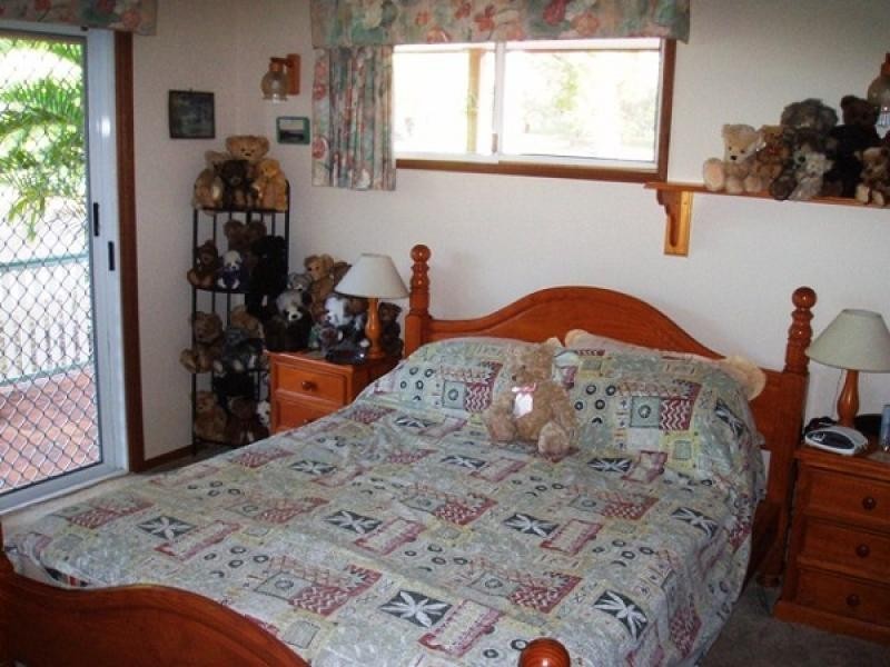 15 Dreamtime Av, Burrum Heads QLD 4659