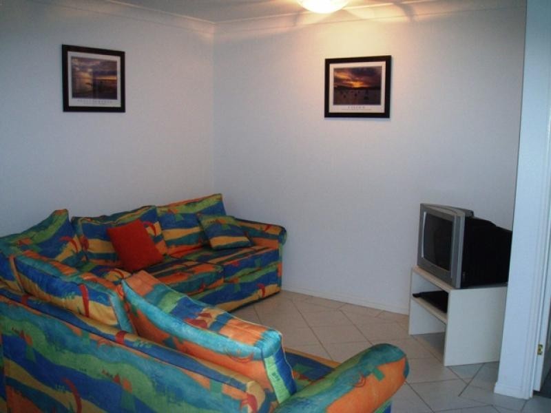 27 Traviston Way, Burrum Heads QLD 4659