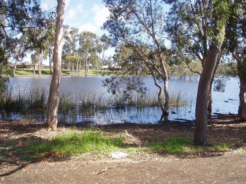 32 Barramundi Drive, Burrum Heads QLD 4659