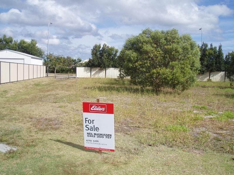 24 Noeme Street, Burrum Heads QLD 4659