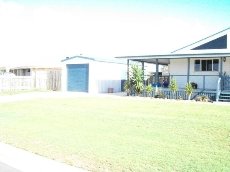 33 Sunrise Crescent, Burrum Heads QLD 4659