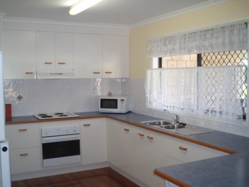 77 Burrum Street, Burrum Heads QLD 4659