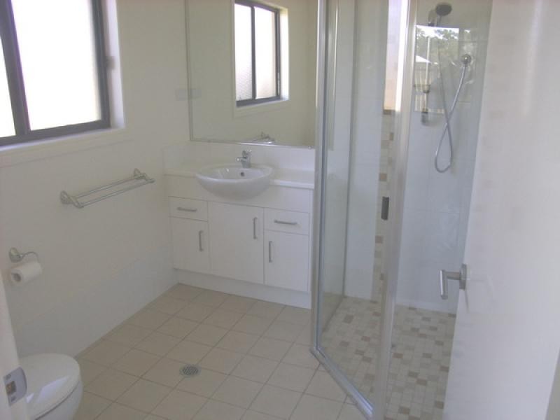 8 Krista Court, Burrum Heads QLD 4659