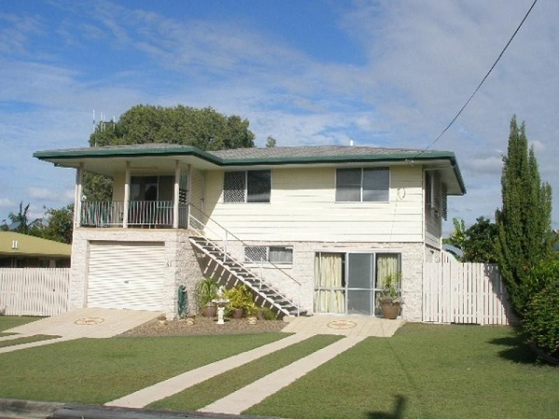 41 Riverview Drive, Burrum Heads QLD 4659