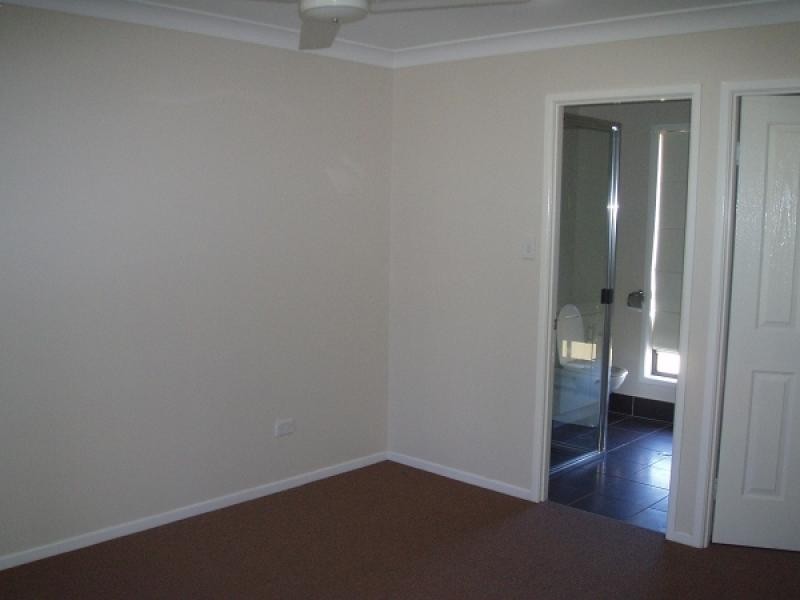 77 Beach Drive, Burrum Heads QLD 4659