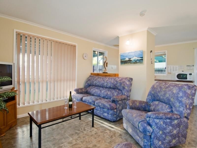 37 Beach Drive, Burrum Heads QLD 4659