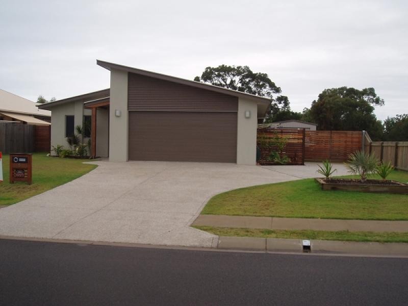 8 Lilly Pilly Drive, Burrum Heads QLD 4659