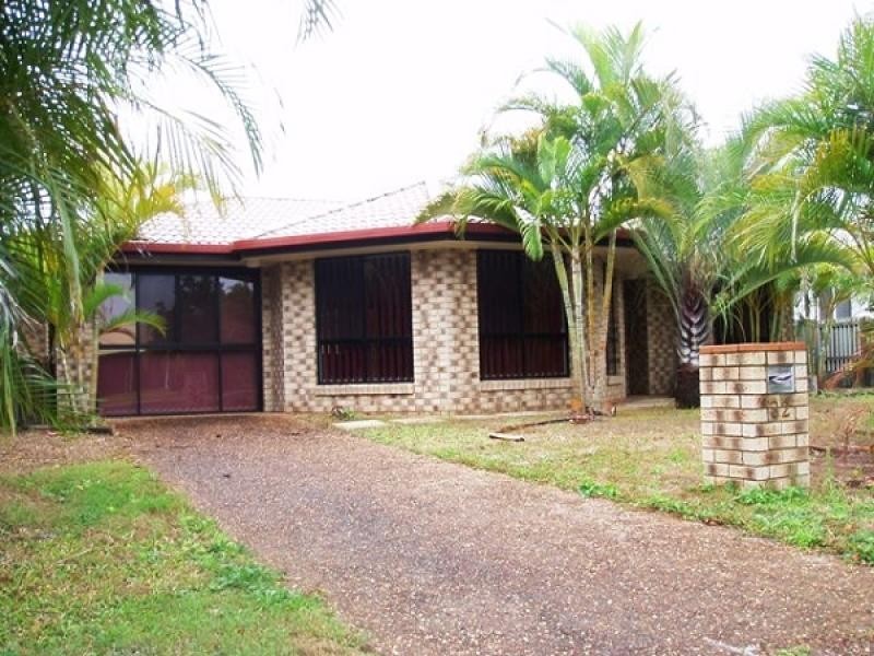 32 BEACH DRIVE, Burrum Heads QLD 4659