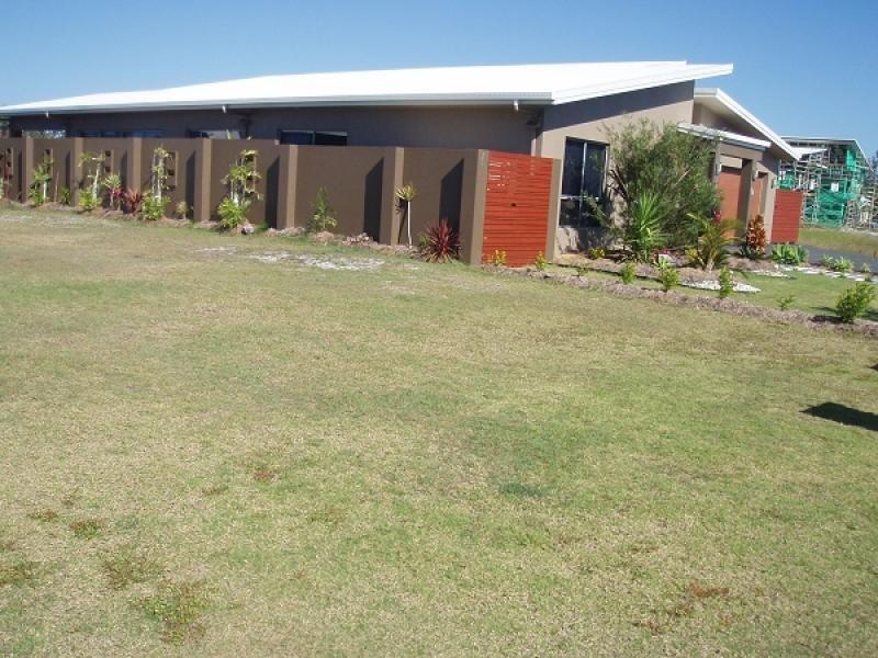 12 Traviston Way, Burrum Heads QLD 4659
