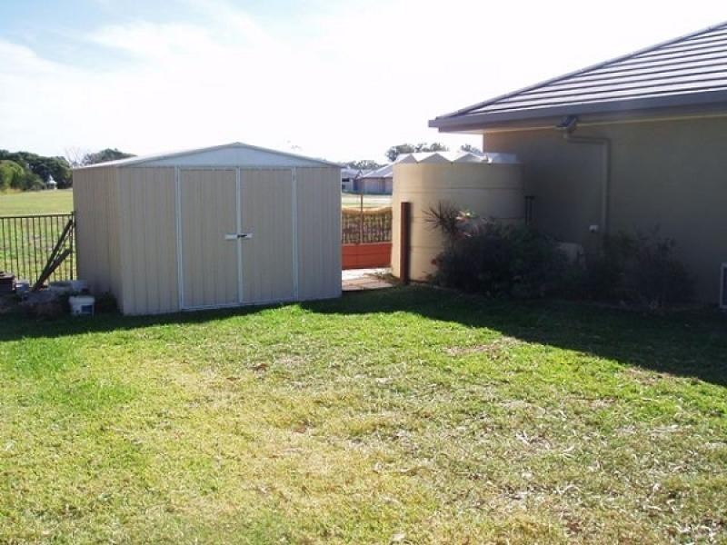 26 SIRENIA DRIVE, Burrum Heads QLD 4659