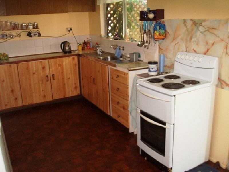 5 PHILLIP STREET, Howard QLD 4659