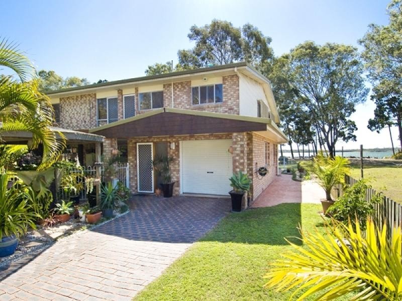 6 Burrum Street, Burrum Heads QLD 4659