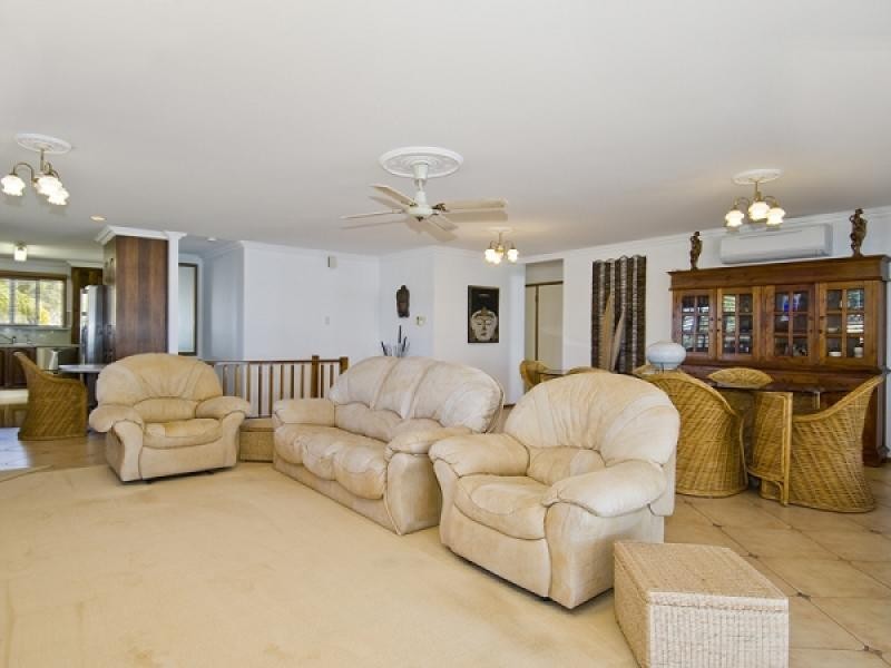 6 Burrum Street, Burrum Heads QLD 4659