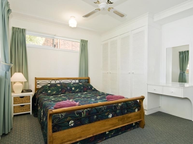 6 Burrum Street, Burrum Heads QLD 4659