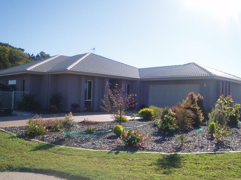 1 Wren Way, Burrum Heads QLD 4659