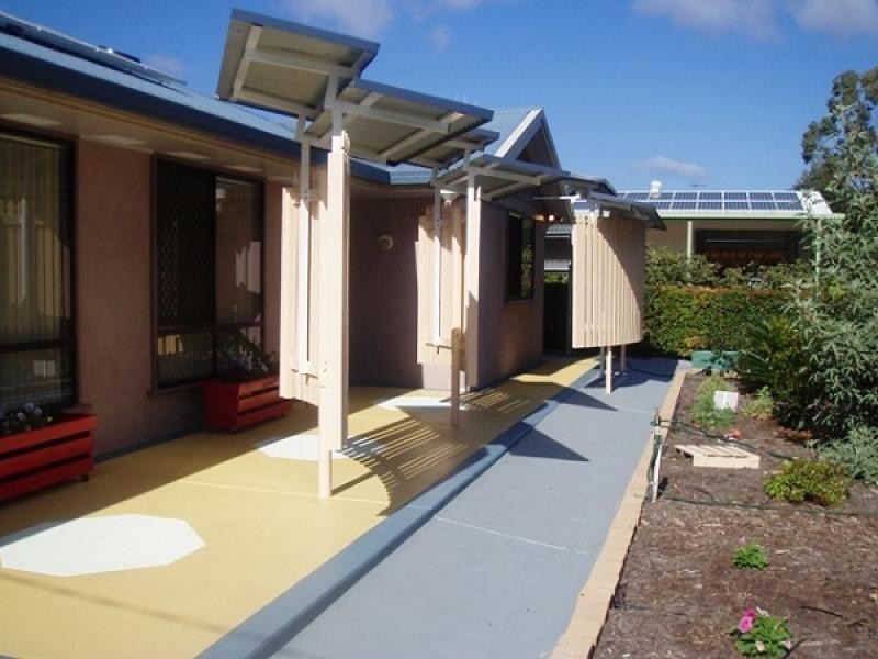 6 PRAWLE STREET, Howard QLD 4659