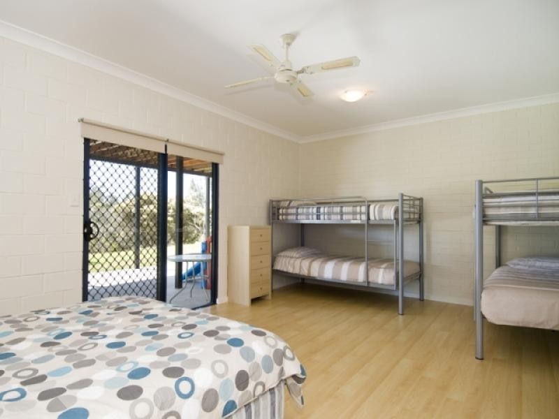 6 Tamarind Close, Burrum Heads QLD 4659