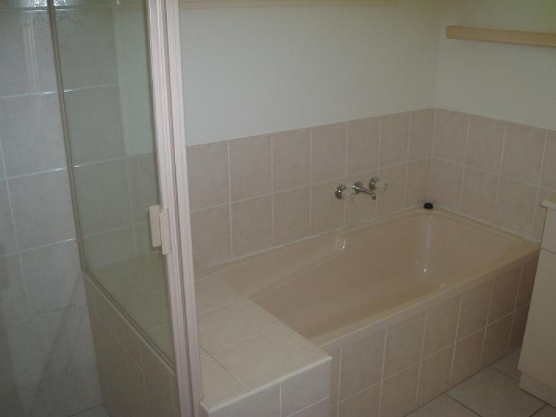 2 AMBER COURT, Burrum Heads QLD 4659