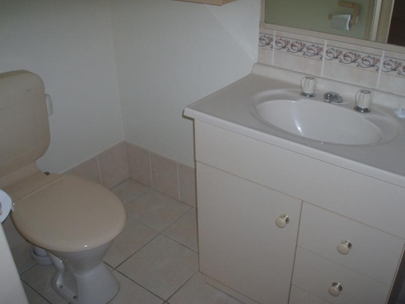 2 AMBER COURT, Burrum Heads QLD 4659