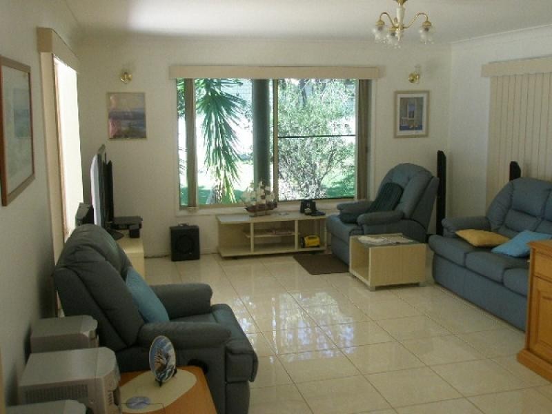 82 Riverview Drive, Burrum Heads QLD 4659