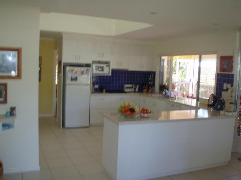 5 Simpson Street, Burrum Heads QLD 4659