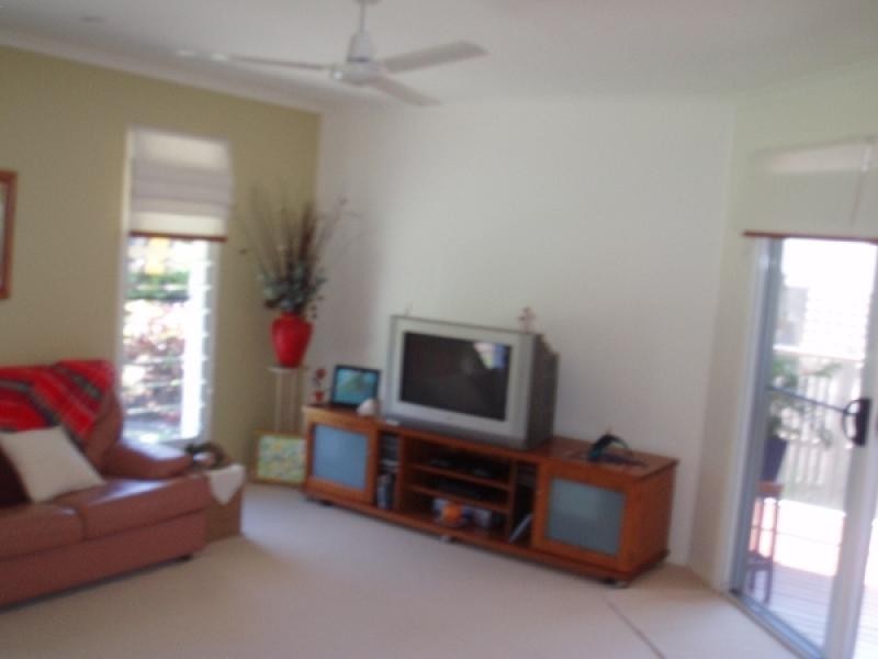 5 Simpson Street, Burrum Heads QLD 4659