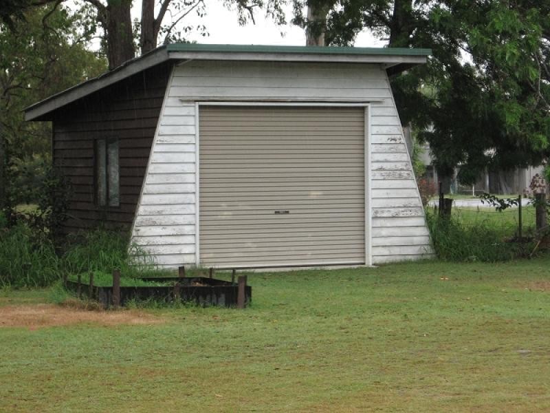 17 Howard Street, Burrum Heads QLD 4659