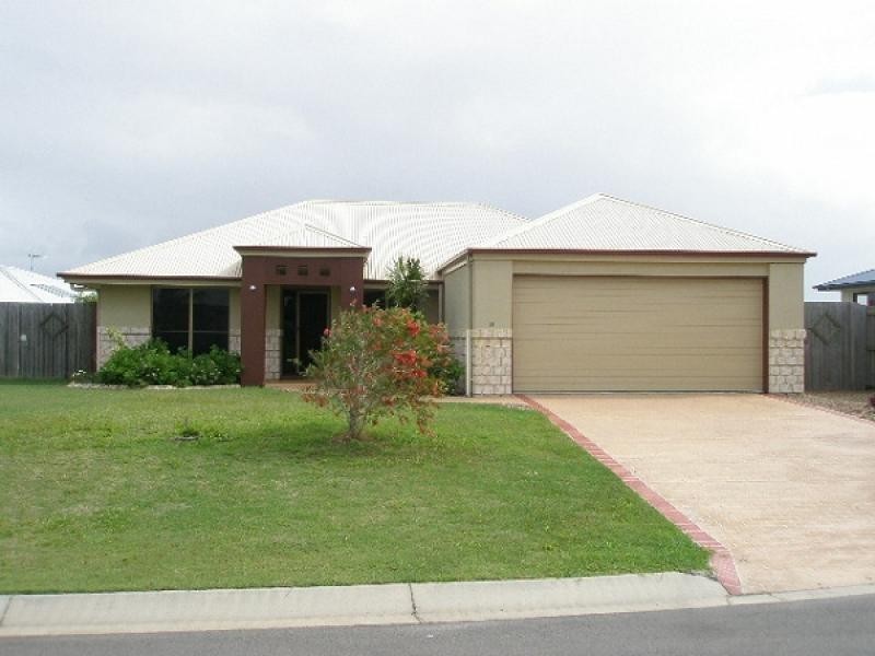 12 Krista Court, Burrum Heads QLD 4659