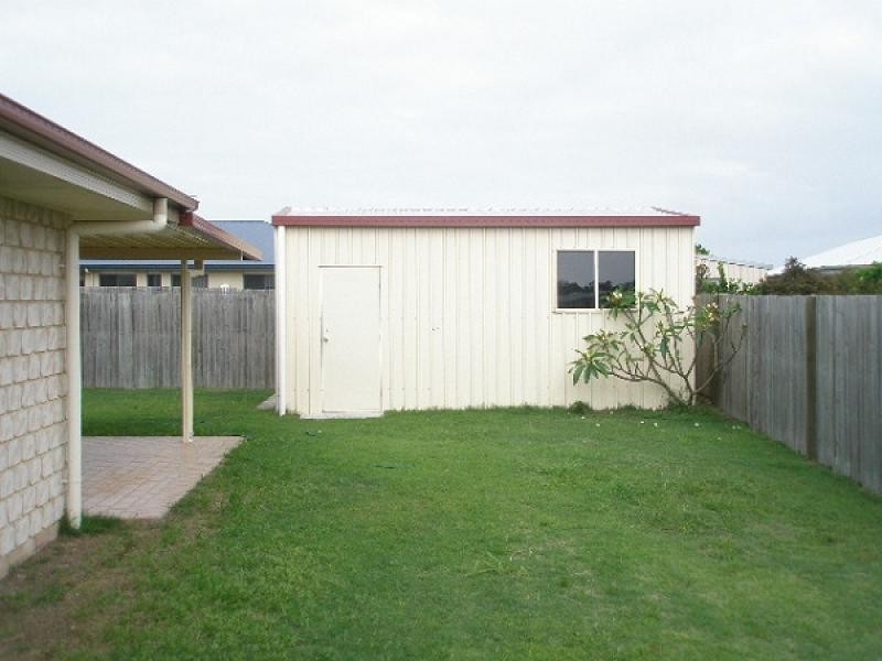 12 Krista Court, Burrum Heads QLD 4659