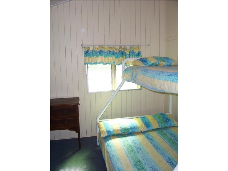 6 Ross Street, Burrum Heads QLD 4659