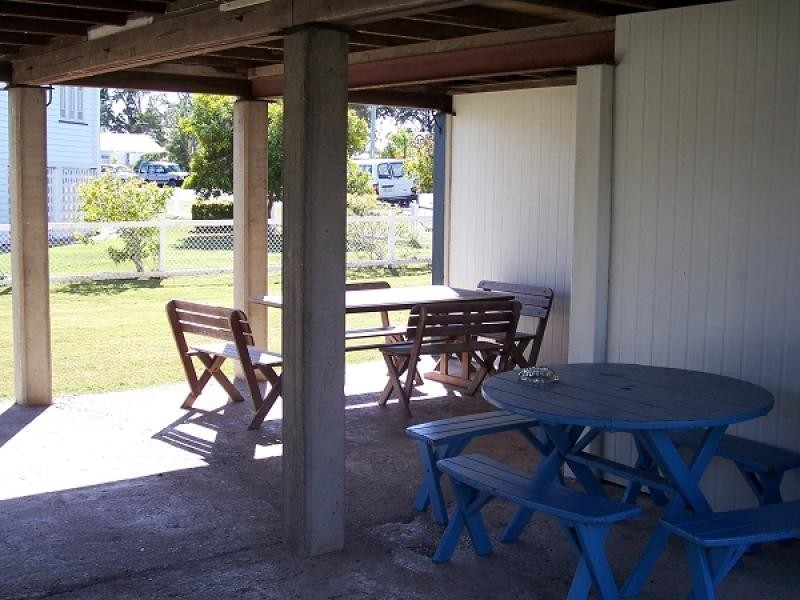 6 Ross Street, Burrum Heads QLD 4659