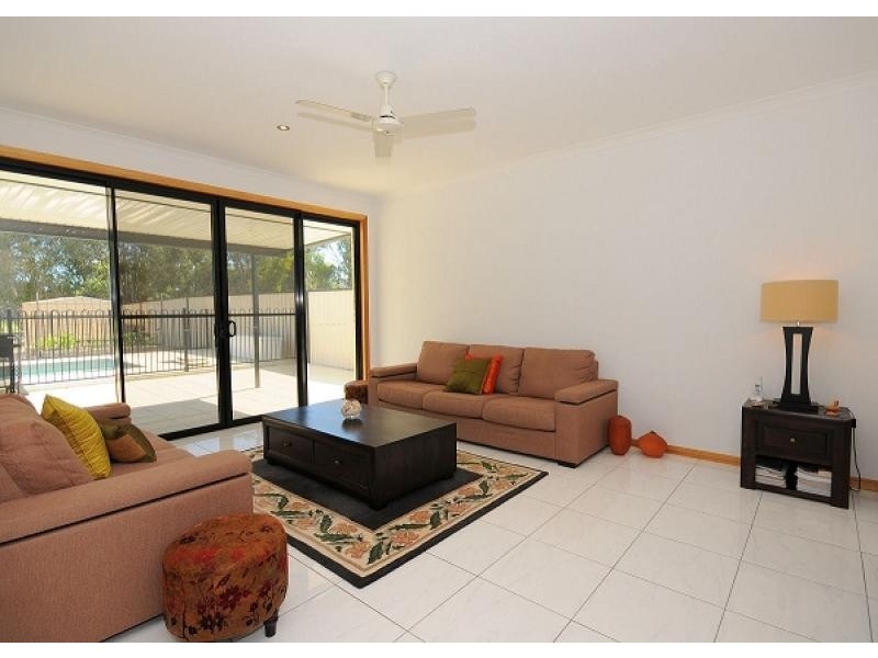 60 Traviston Way, Burrum Heads QLD 4659