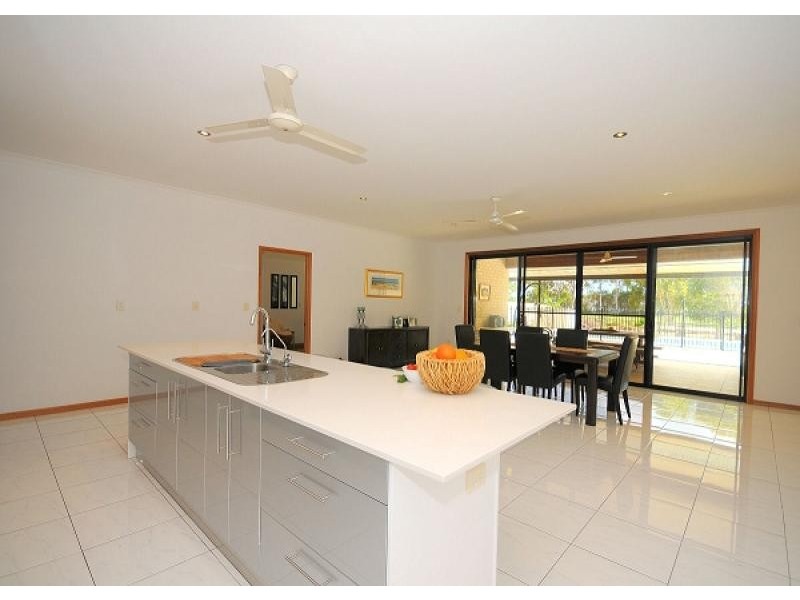 60 Traviston Way, Burrum Heads QLD 4659