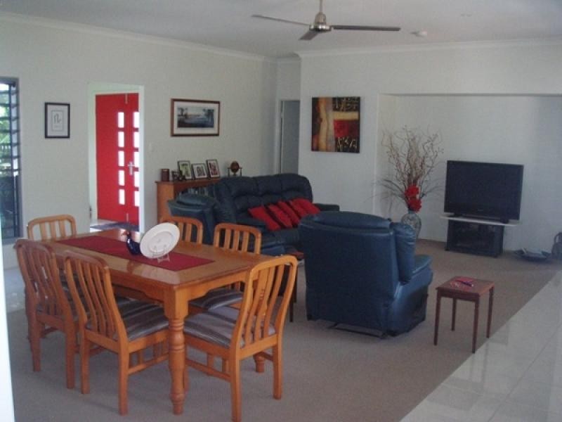 42 TRAVISTON WAY, Burrum Heads QLD 4659