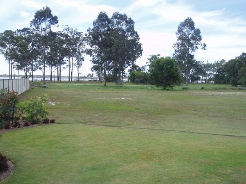 42 TRAVISTON WAY, Burrum Heads QLD 4659