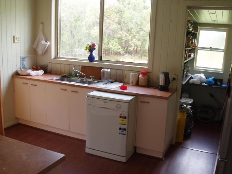 18 Miller Cres, Burrum Heads QLD 4659