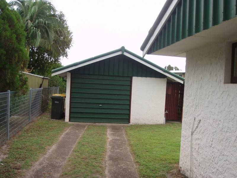 37 Burrum Heads Road, Burrum Heads QLD 4659