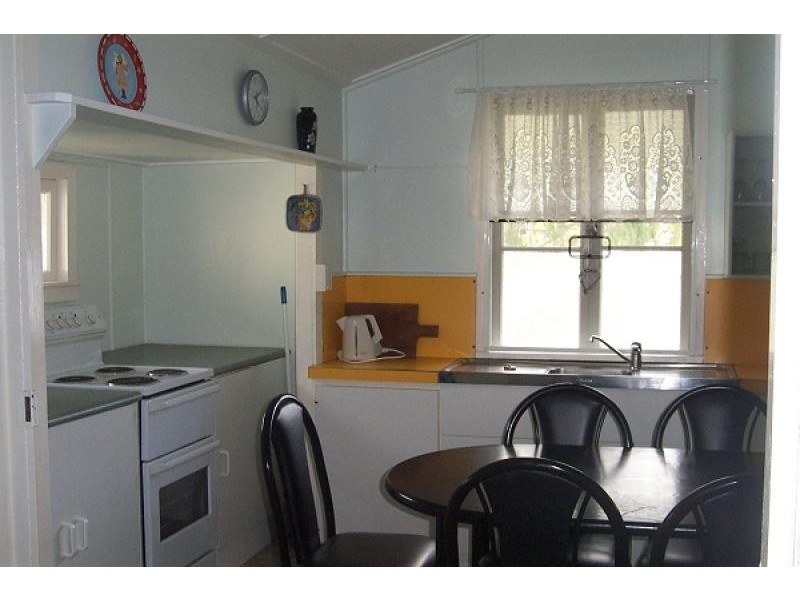 11 Burrum Street, Burrum Heads QLD 4659