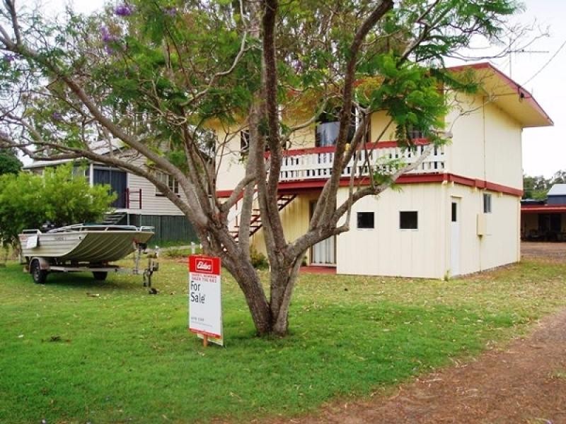 31 HOWARD STREET, Burrum Heads QLD 4659