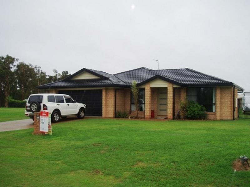 7 SIRENIA DRIVE, Burrum Heads QLD 4659