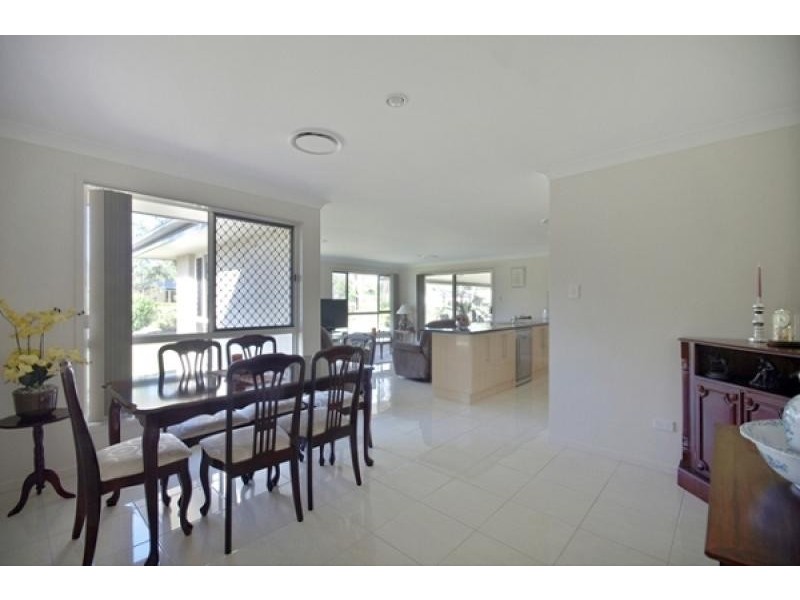 7 Elboz Crt, Burrum Heads QLD 4659