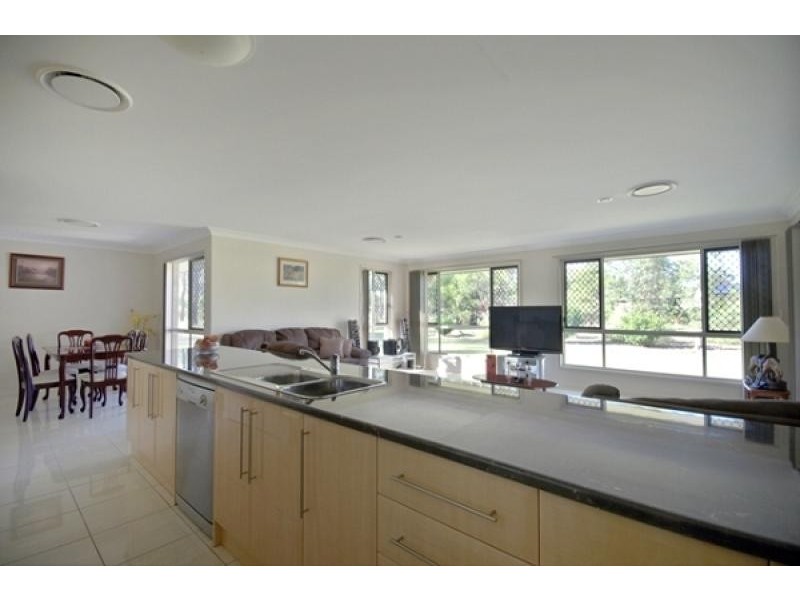 7 Elboz Crt, Burrum Heads QLD 4659