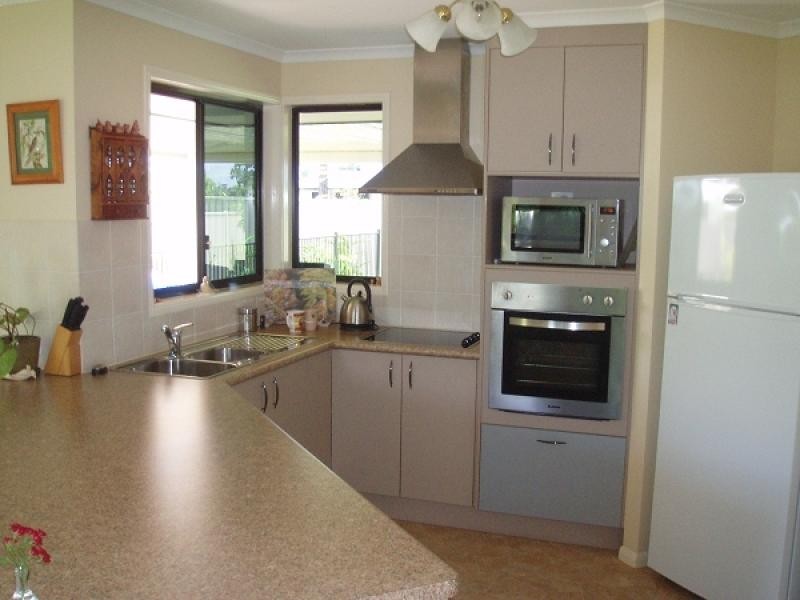 1 Brypat Close, Burrum Heads QLD 4659