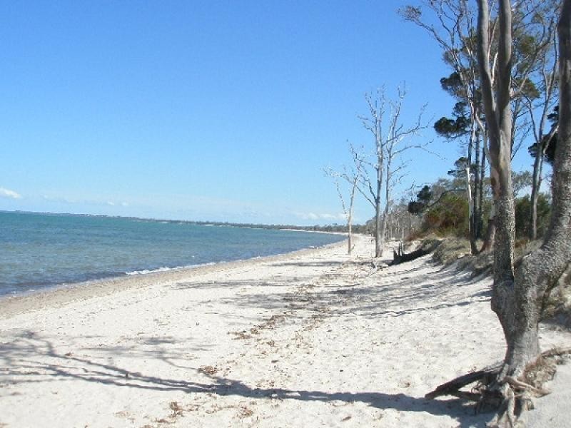 46 Beach Drive, Burrum Heads QLD 4659